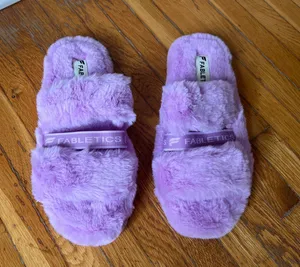 Fabletics Slippers thumbnail 3