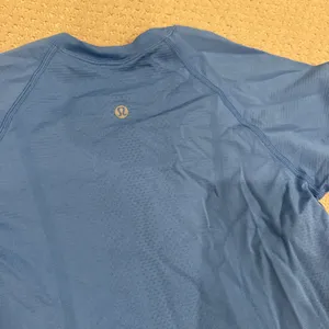 Lululemon thumbnail 3