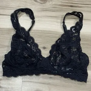 Hanro of Switzerland Luxury Moments Black Lace Bra Women’s 34C thumbnail 2