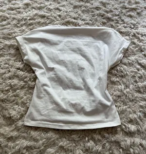 SHEIN open Back White Women’s Short-Sleeve Top thumbnail 1