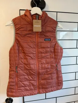Patagonia Nano Puff Jacket Vest, women’s size S thumbnail 2