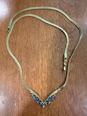 Vintage Gold-Tone V-Detail Necklace with Purple Stone Accents thumbnail 3