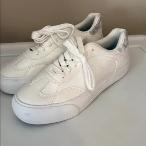 Blowfish‎ Malibu Platform Sneaker size 9 White thumbnail 6