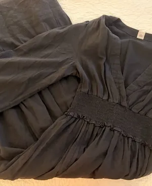 Old Navy Black Maxi Dress with V-Neckline thumbnail 1