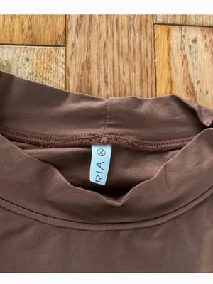 brown and white star patchwork tee Size M thumbnail 3