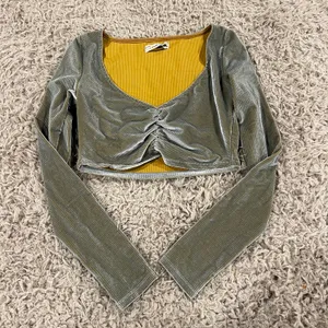 Urban Outfitters Crop Top thumbnail 2