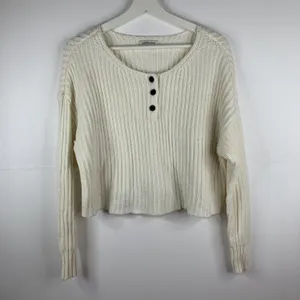 American Eagle Size XS‎ Sweater Henley Cropped Long Sleeve Chunky Knit Women’s thumbnail 2