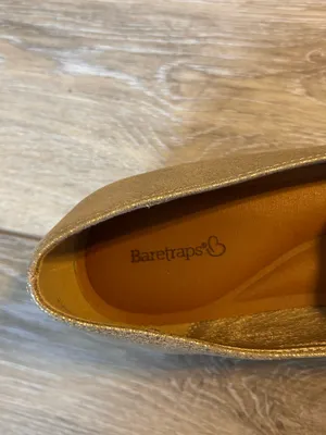 Baretraps Women’s Gold Flats thumbnail 6