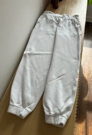 Lululemon Relaxed High-Rise Jogger White 6 thumbnail 1