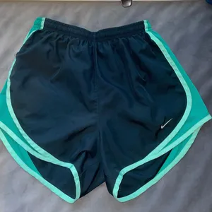 Nike shorts thumbnail 1