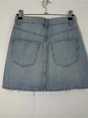 Zara Distressed Light Wash Denim Mini Skirt Size XS 24 NWT Raw Hem thumbnail 3