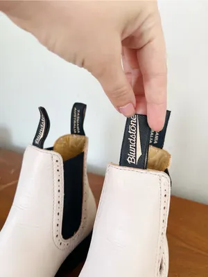 Blundstone • 2156 Women's High Top Chelsea Boots in Pearl cream leather pull on thumbnail 6