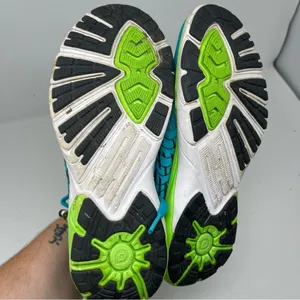 Brooks Women's PureCadence 5 Running Size 9 thumbnail 5