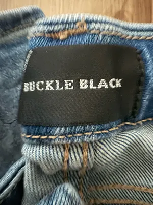 Buckle Jeans thumbnail 4
