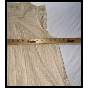 Hem & Thread Top Womens Large Cream Ruffle Eyelet‎ Sleeveless Boho thumbnail 4