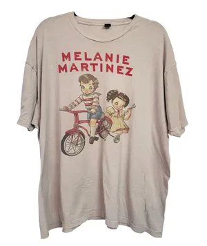 Melanie‎ Martinez Graphic T Shirt XXL Beige Oversized Short Sleeve thumbnail 1