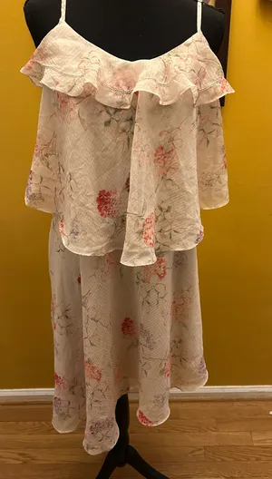 New With Tags New Day Flowy Tiered Floral Spaghetti Strap Dress Size M thumbnail 1
