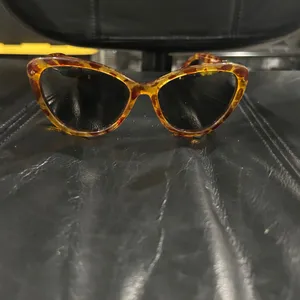 Elegant Tortoise Shell Sunglasses Brown thumbnail 2
