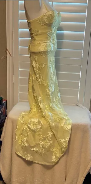Yellow Lace Embroidered Spaghetti Strap Wedding Dress thumbnail 1
