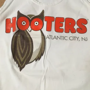 B70 Hooters Girl Worn Tank from Atlantic City NJ Stretchy Soft White Size Xs thumbnail 7