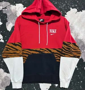 Nike Women’s Tiger Pattern Pullover Hoodie  thumbnail 1
