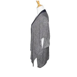 LOFT Grey Geo Print Open Front Lightweight Flowy Kimono Top Size M/L Womens thumbnail 2