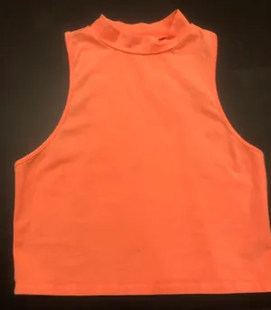 Crop Top thumbnail 1