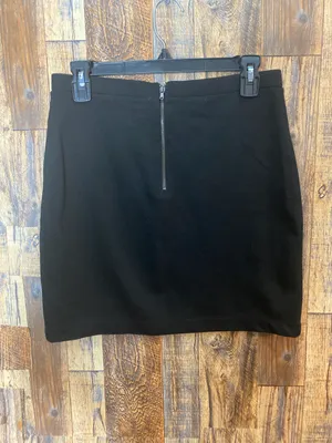 Forever 21 short black skirt size large thumbnail 3