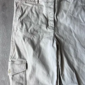ARITZIA Wilfred Free Modern Cargo Pant in Birch size 16 jeans thumbnail 5