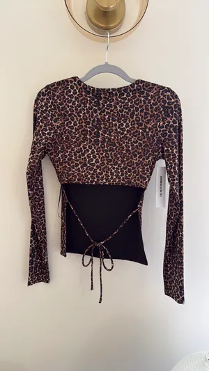 Princess Polly Cheetah Long Sleeve Top Open Back thumbnail 4