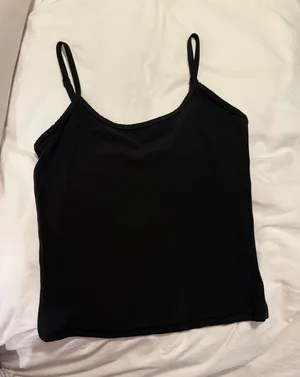 Aritzia butter tank thumbnail 1