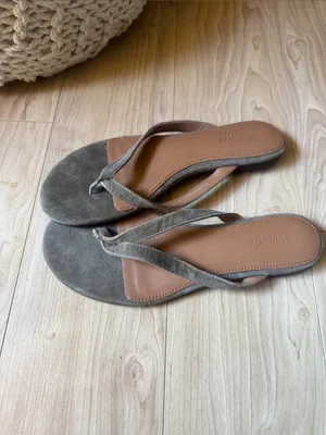 Madewell Suede Thong Sandals thumbnail 2