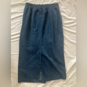 Vintage 1980s Levi's Deadstock Blue Denim Midi Skirt Size 14 Fits 10 thumbnail 4