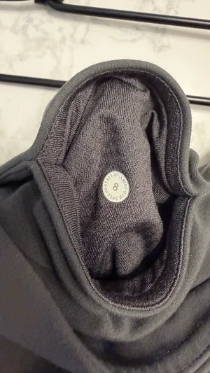 Lululemon Groove Pants Flare Pants - Size 8 thumbnail 4