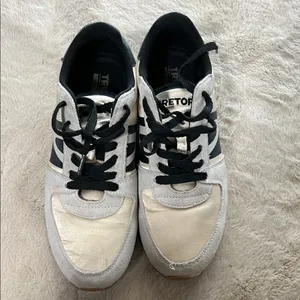 Tretorn Women’s Sneakers - Cream and Black thumbnail 4