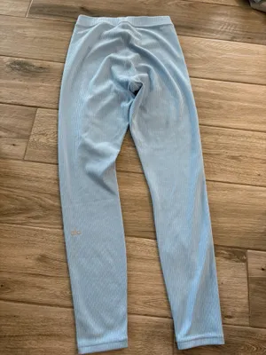 Alo Yoga Leggings thumbnail 2