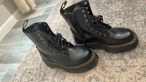 Dr. Martens Boots thumbnail 8