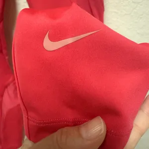 NIKE Bright Pink Leggings Size Small EUC thumbnail 6