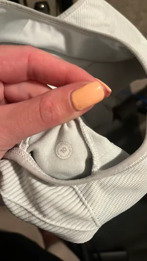 Lululemon Top thumbnail 4