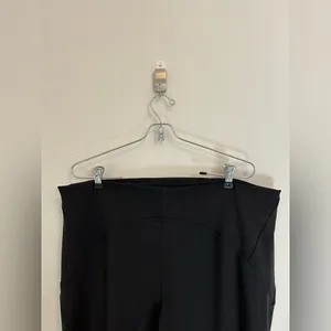 Lululemon Instill High-Rise Tight 25" in Black size 18 thumbnail 3