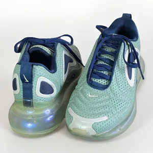 Nike Air Max 720 Northern Lights Day Women’s Size 8 Women AR9293-001 Silver Blue thumbnail 3