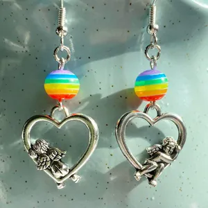 Antique retro style sleeping cute angel heart rainbow dangle earrings❤️👼 thumbnail 2