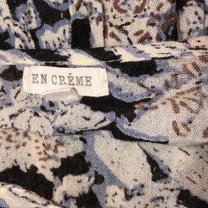 En creme large boho floral romantic tunic/dress thumbnail 6