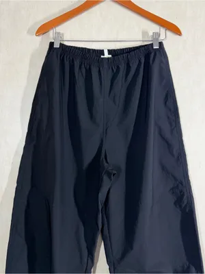 Offline by Aerie Nice Move Barrel Pants Pull On Lightweight in Black M Long thumbnail 5