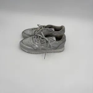 Reebok Shoes Womens 7.5 Classic Casual Sneakers Silver Leather Lace Up BD5757 thumbnail 6