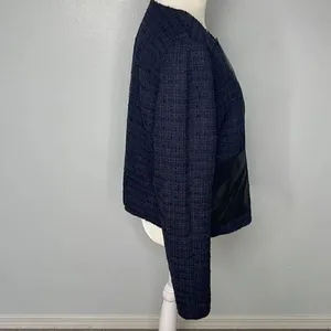 Ann Taylor Tweed suit jacket. Dark Academia. Size 4** See measurements. Cropped. thumbnail 2