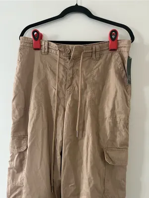 NWT Wild Fable Tan Khaki Cargo Utility Pants Medium Hiking Outdoors Gorpcore thumbnail 2