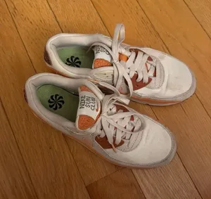 Nike sun club shoes thumbnail 1