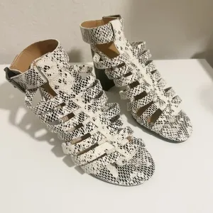 VIONIC Sami Snakeskin Heels in Black and White‎ size 5 thumbnail 2