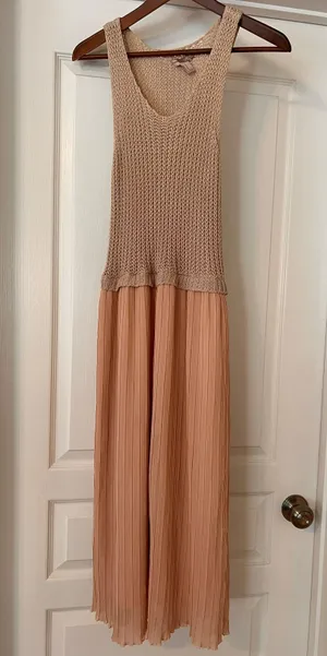 Dress thumbnail 2